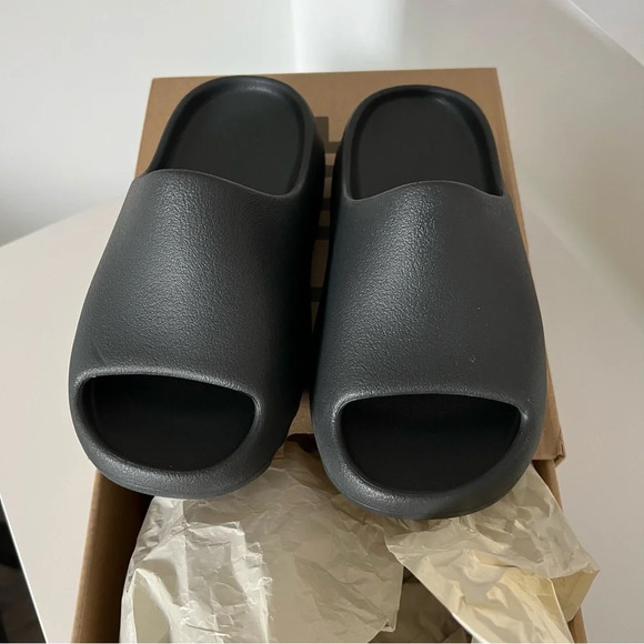 Yeezy Kids Black Slides by Adidas size 13 - Picture 1 of 7